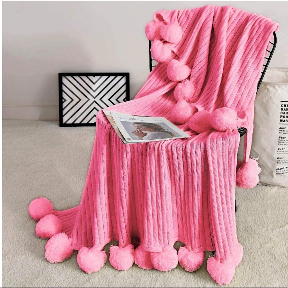 Vibrant Pink Pompom Fringe Chic Cozy Bedroom/Dorm Soft Throw Blanket/Cover - Picture 1 of 12